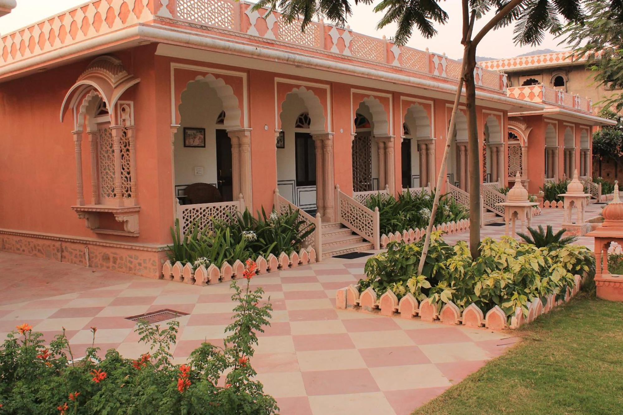 Tree Of Life Inderpura Resort Udaipurwati Jhunjhunu Kültér fotó