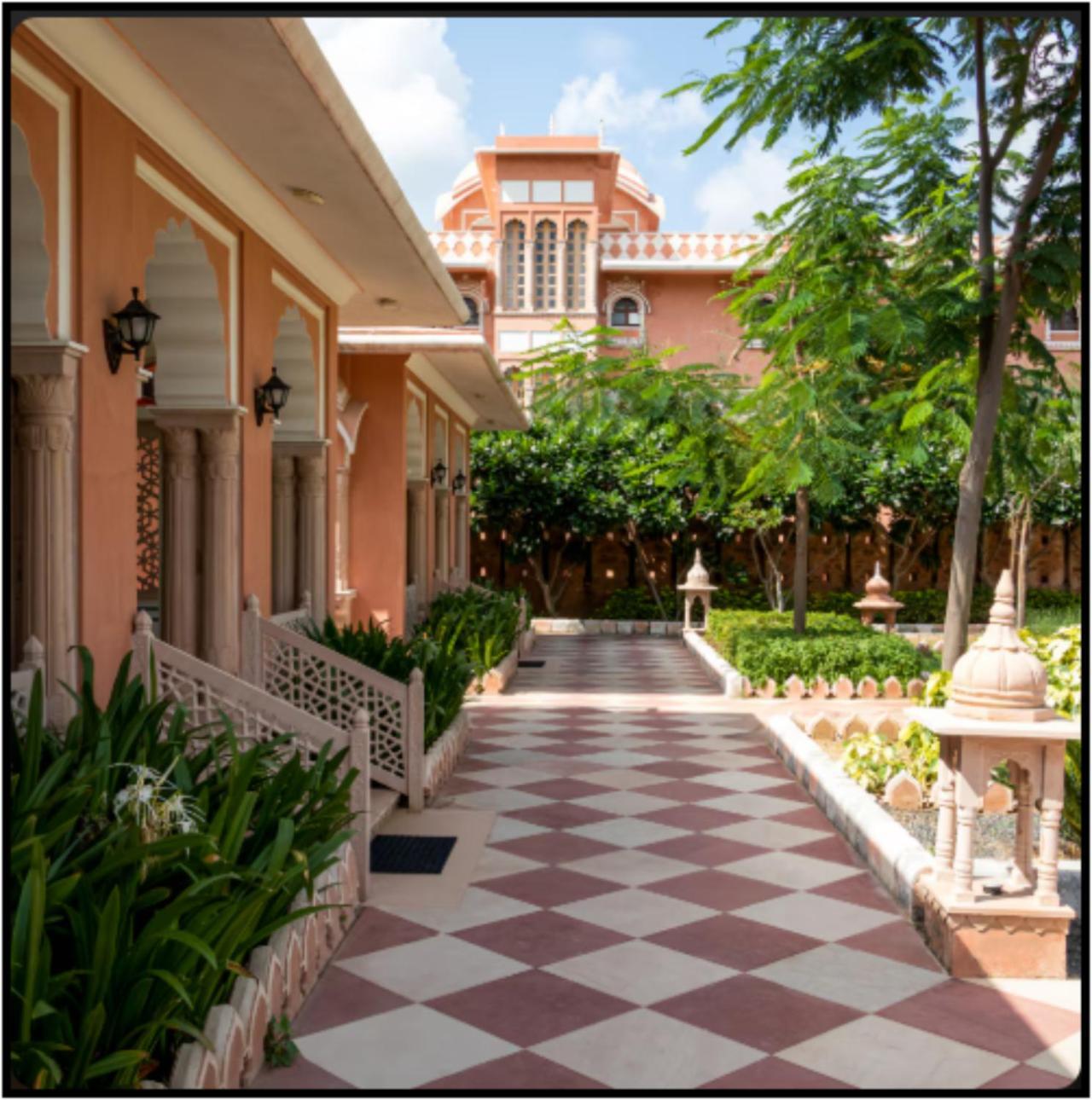 Tree Of Life Inderpura Resort Udaipurwati Jhunjhunu Kültér fotó